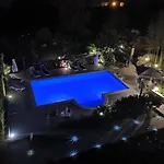 Garden アパート オパティヤ